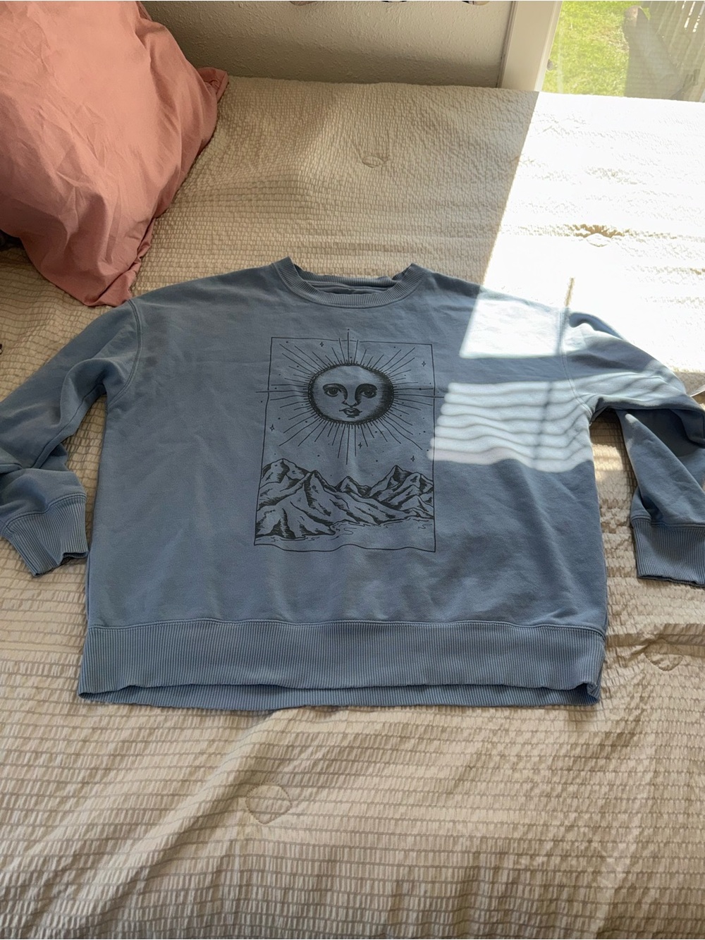 AEO Blue Sun Mountains Oversized Crewneck small - Picture 2 of 6